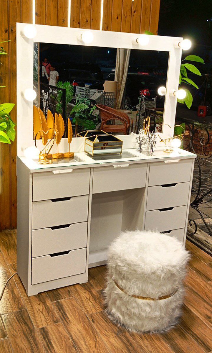 تسريحه الهوانم المضيئة