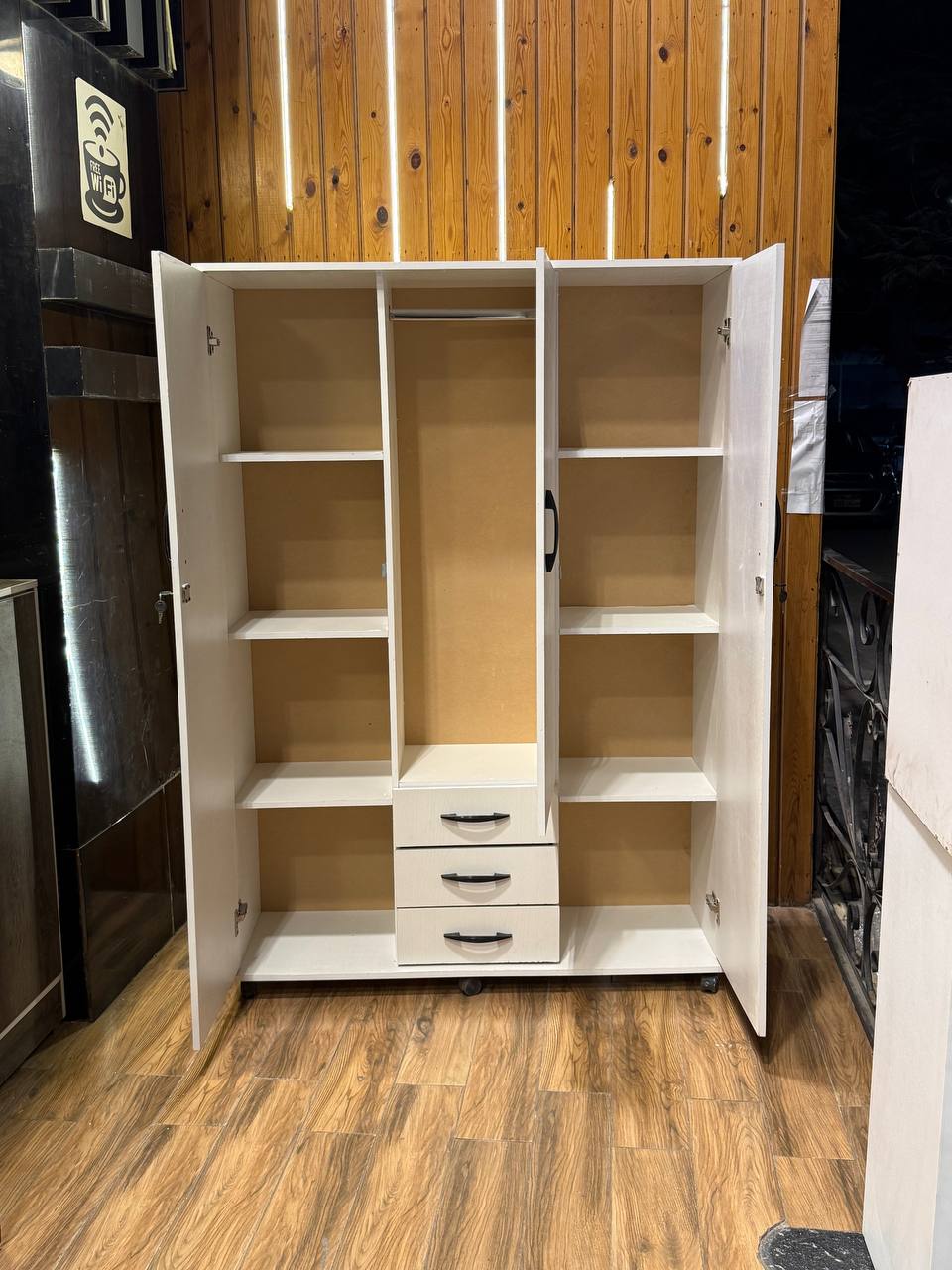 دولاب الوحش