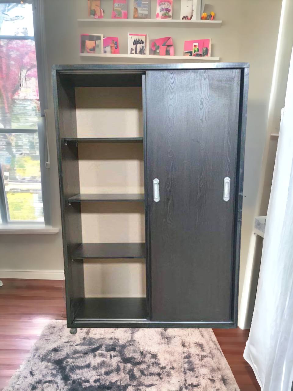 الدولاب الجرار